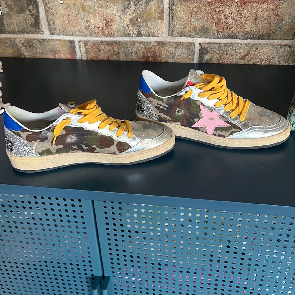 Golden Goose Ballstar. Size 39. Camo, silver, sparkles.